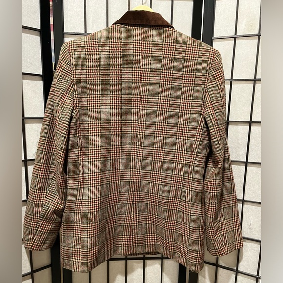 VINTAGE JOAN LESLIE  WOOL BLEND Plaid Blazer with Brown Velvet Collar, SIZE 10 - Picture 3 of 10